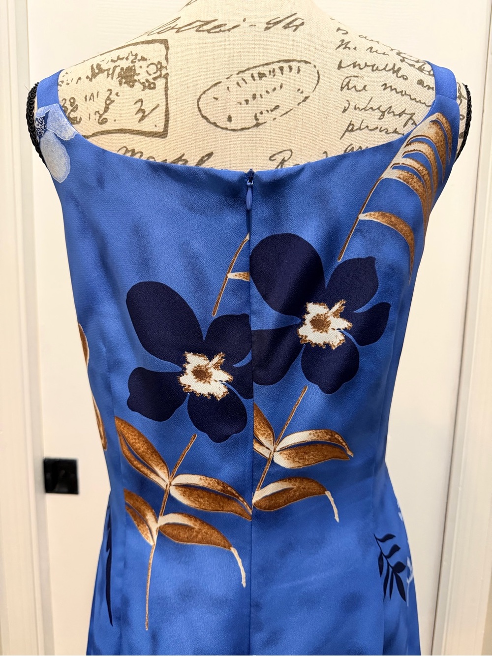 John Roberts Blue Floral Slip Dress Hidden Shorts Adjustable Straps Lightweight - Picture 6 of 14